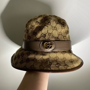 Guccis bucket hat